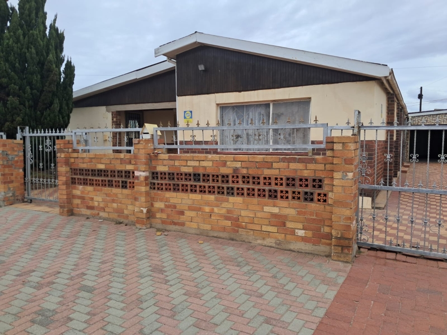 3 Bedroom Property for Sale in New Brighton Eastern Cape